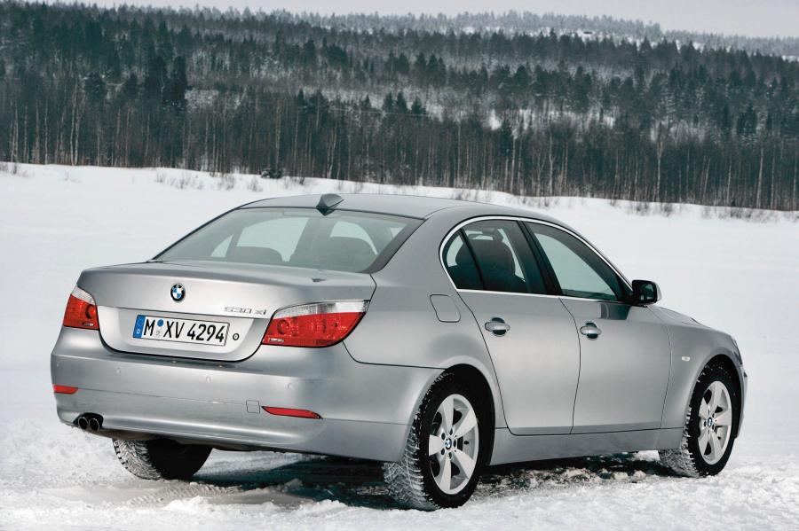  BMW 5-Series 2004 года  (фото 13 из 74)